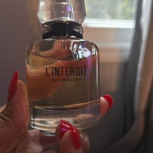 Givenchy EAU DE PARFUM